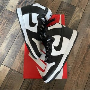 Nike Dunk High Panda